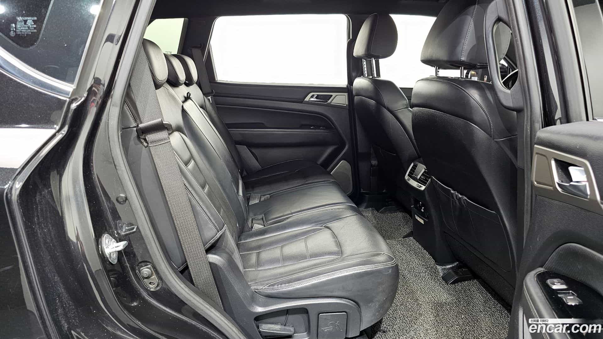 Rexton KG Mobility 2017.4-OPTION-016