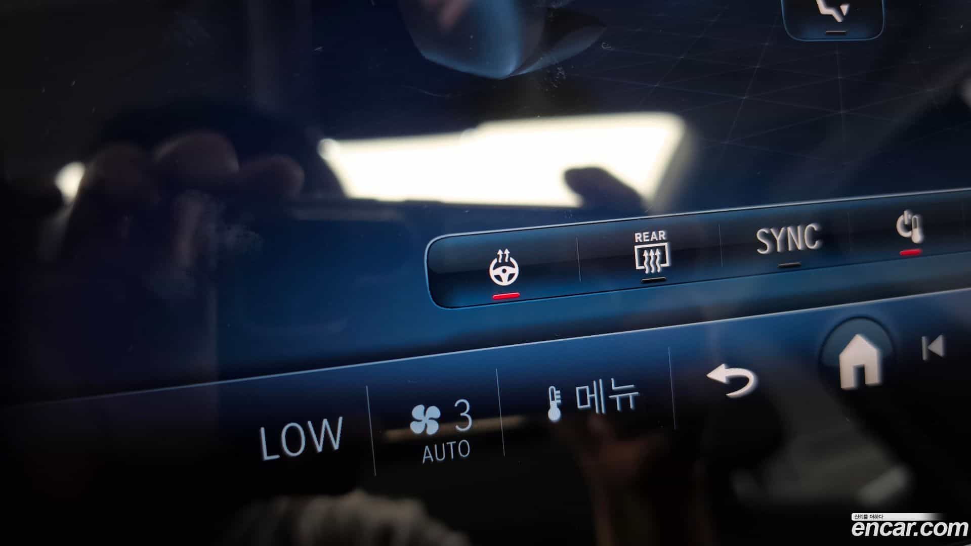 E-Class Mercedes-Benz 2025.3-OPTION-040