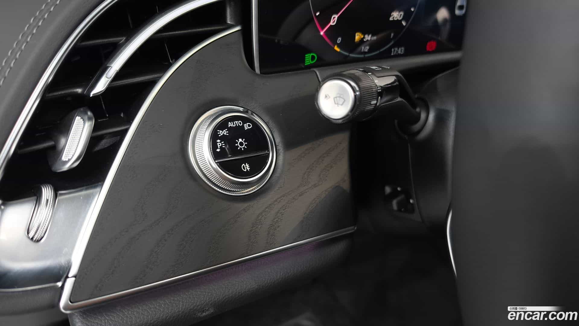 E-Class Mercedes-Benz 2025.3-OPTION-048