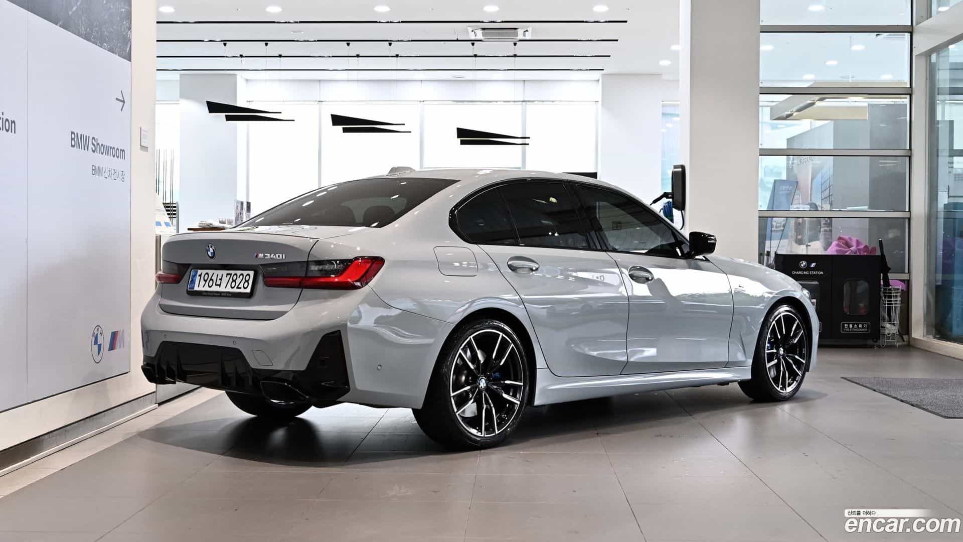 3-Series BMW 2023.8-OUTER-002