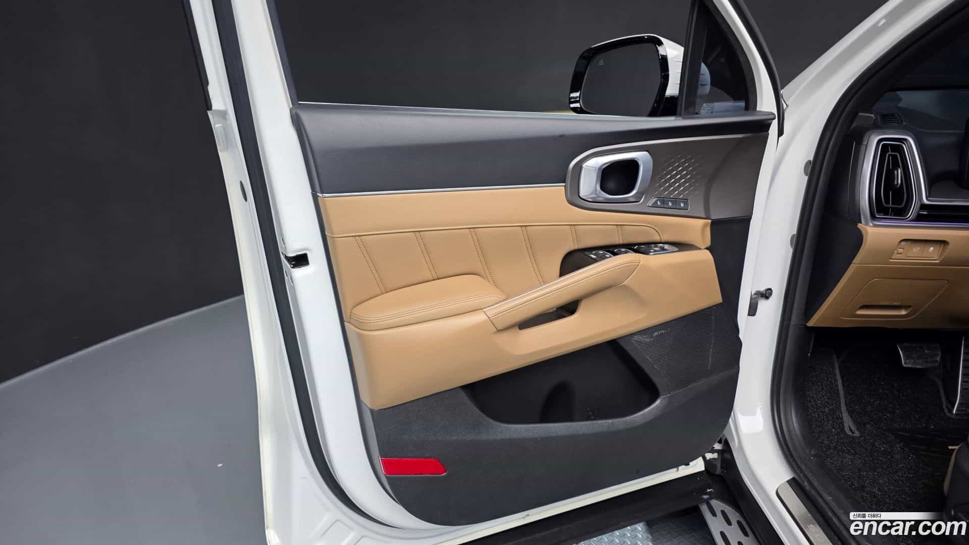 Sorento Kia 2023.8-INNER-034