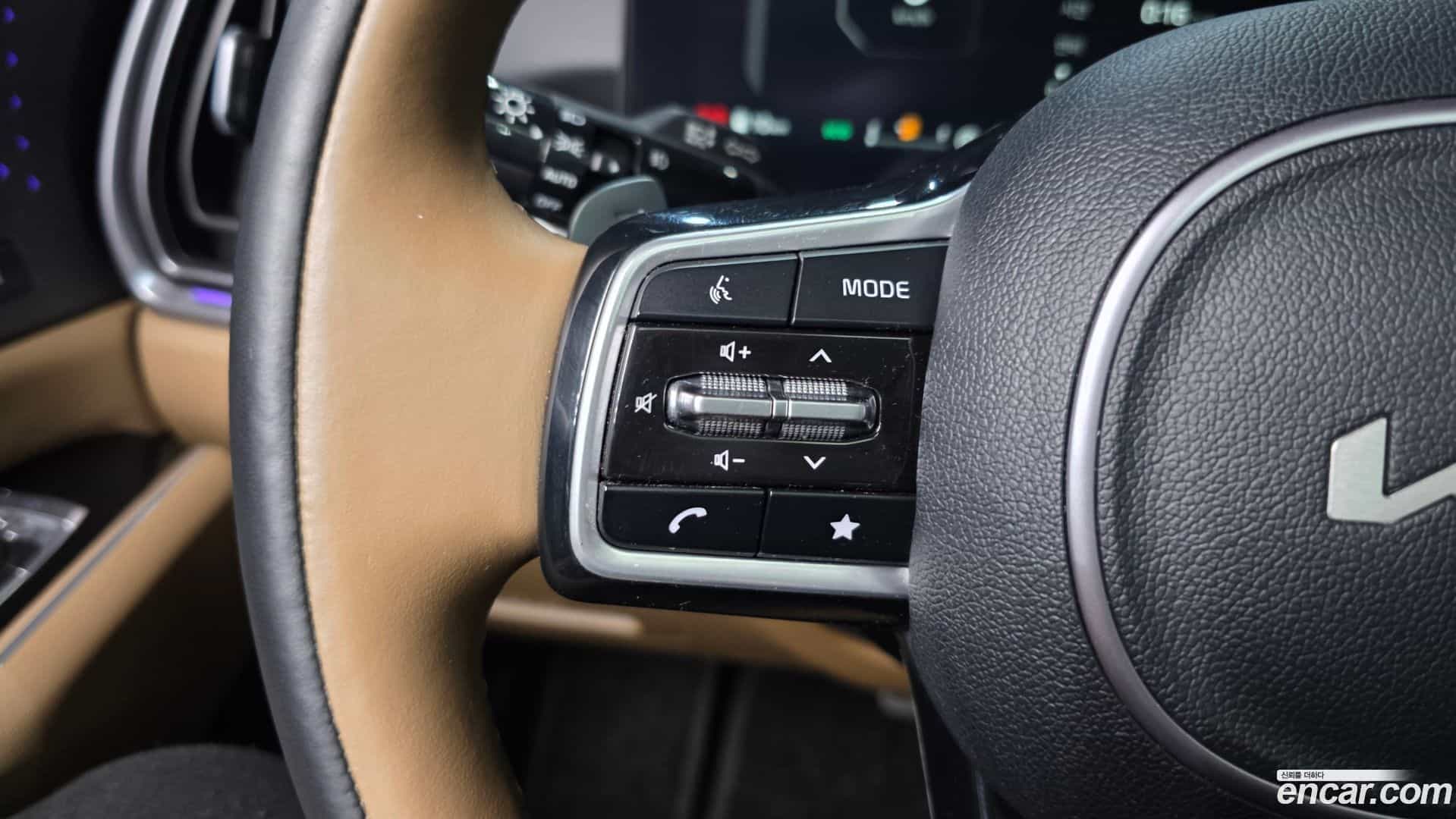 Sorento Kia 2023.8-OPTION-053
