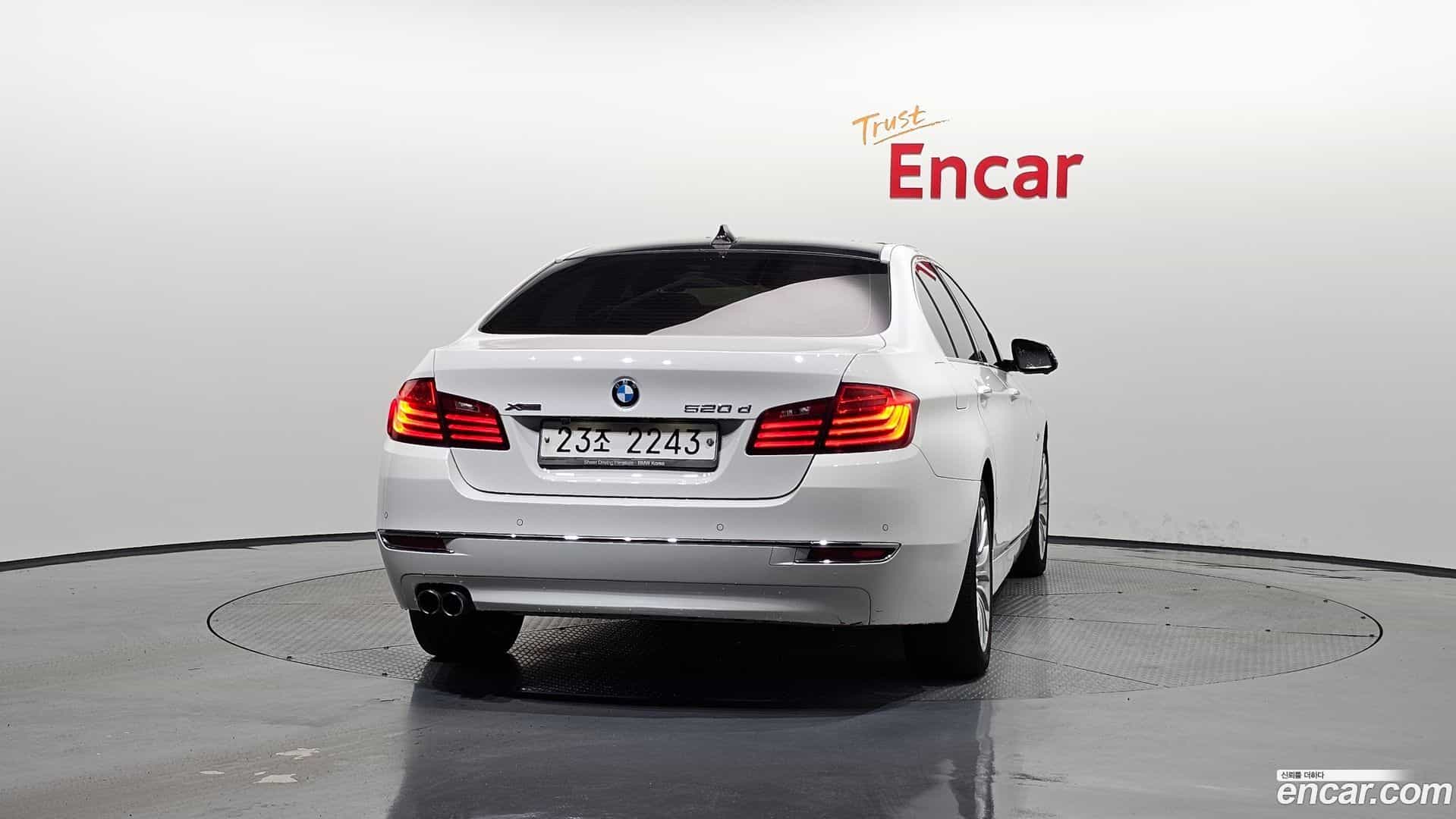 5-Series BMW 2013.9-OUTER-004