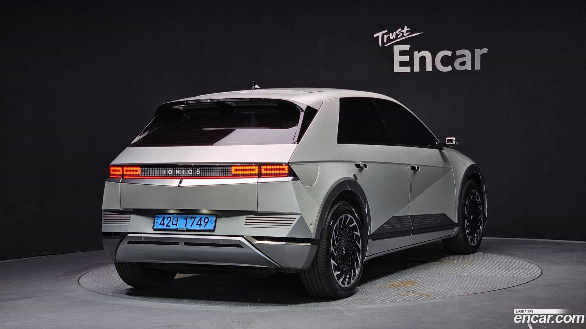 Ioniq5 Hyundai 2022.5-OUTER-002