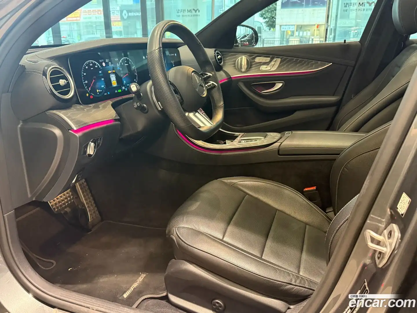 E-Class Mercedes-Benz 2022.4-OPTION-015