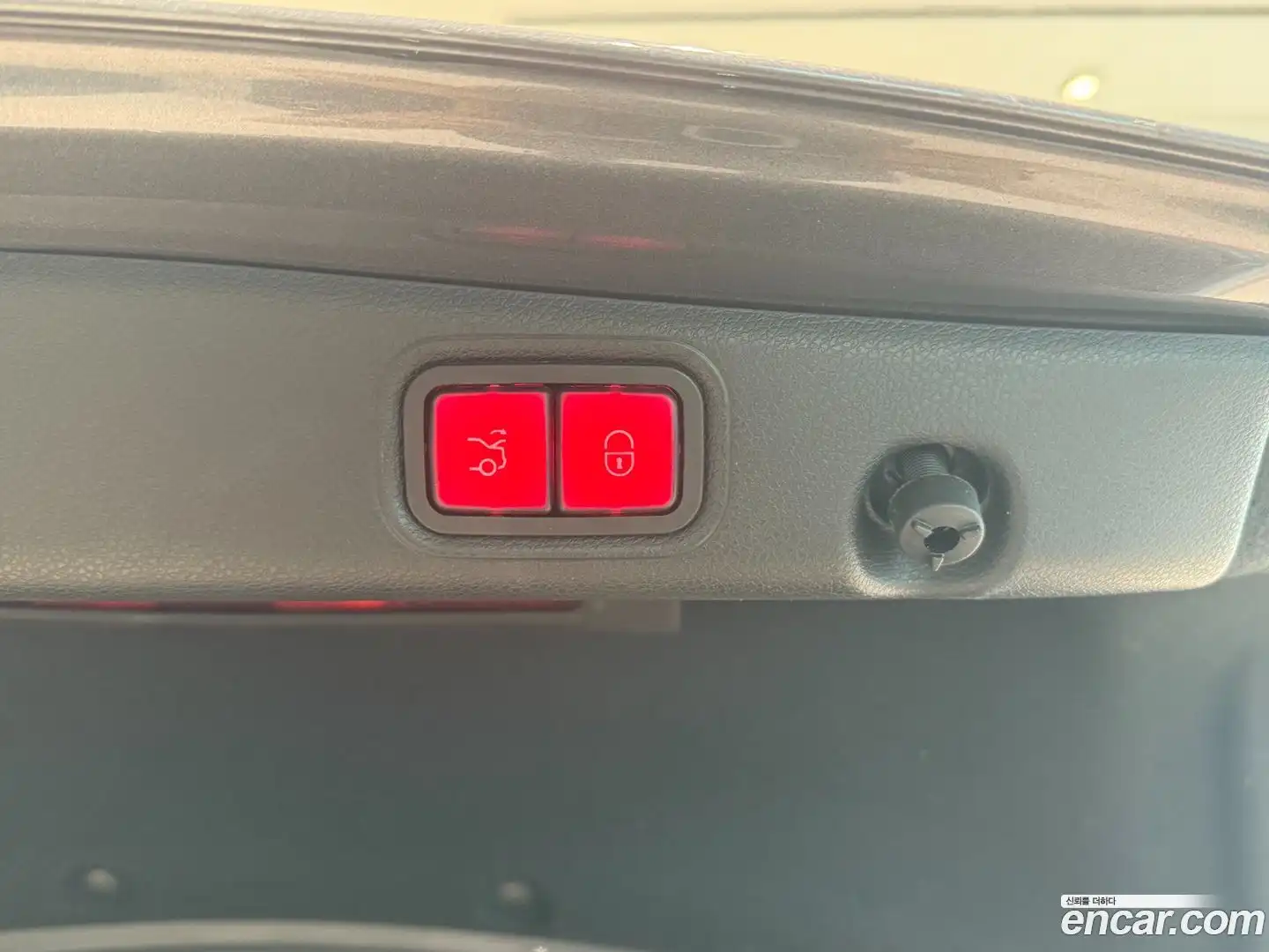 E-Class Mercedes-Benz 2022.4-OPTION-024