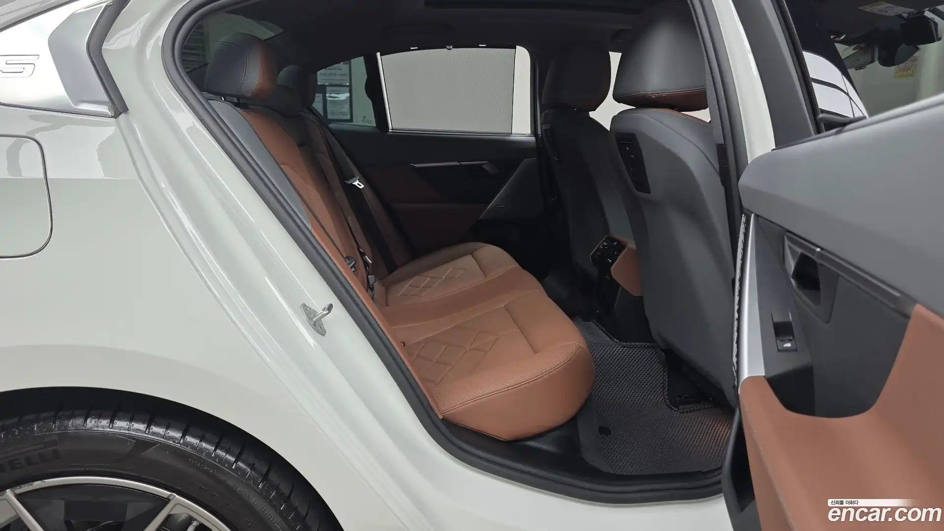 5-Series BMW 2023.9-OPTION-015