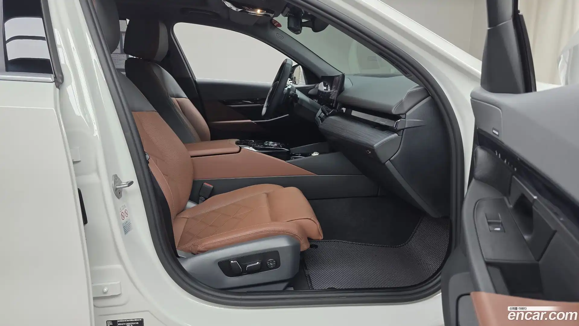 5-Series BMW 2023.9-INNER-036