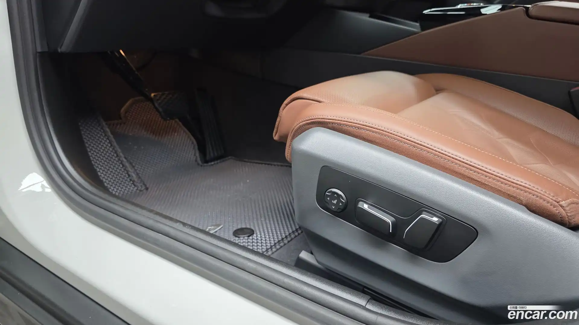 5-Series BMW 2023.9-OPTION-042
