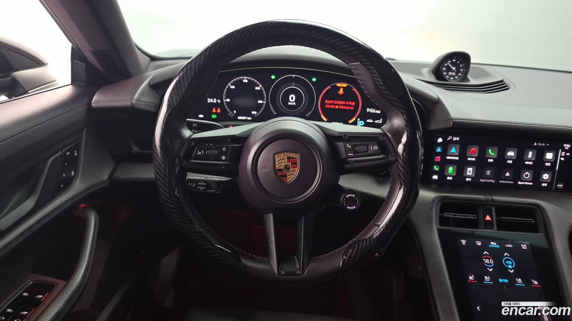 Taycan Porsche 2021.10-OPTION-017