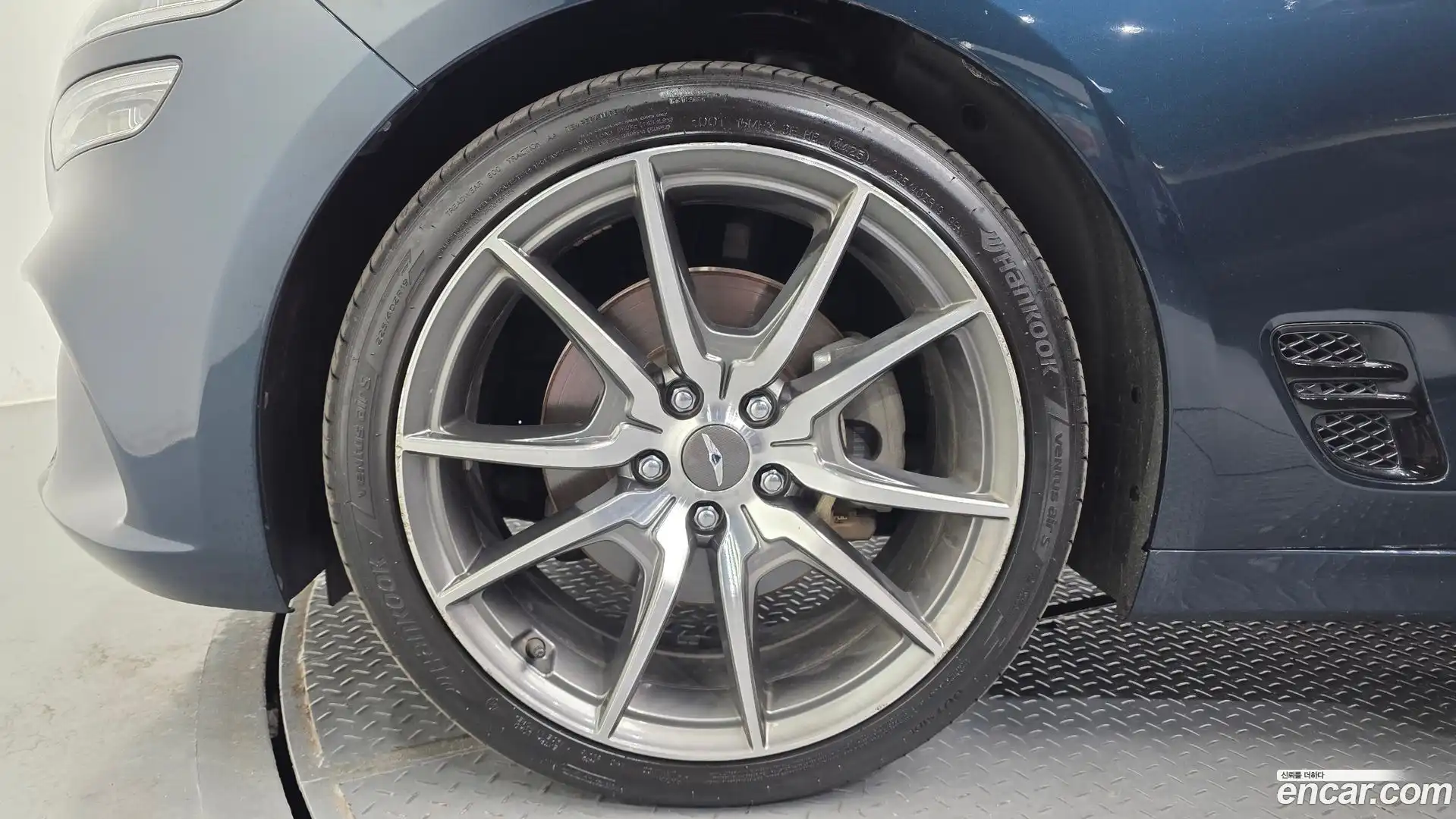 G70 Genesis 2021.11-OUTER-005