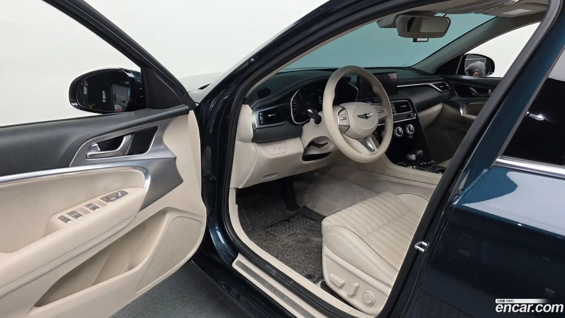 G70 Genesis 2021.11-INNER-010