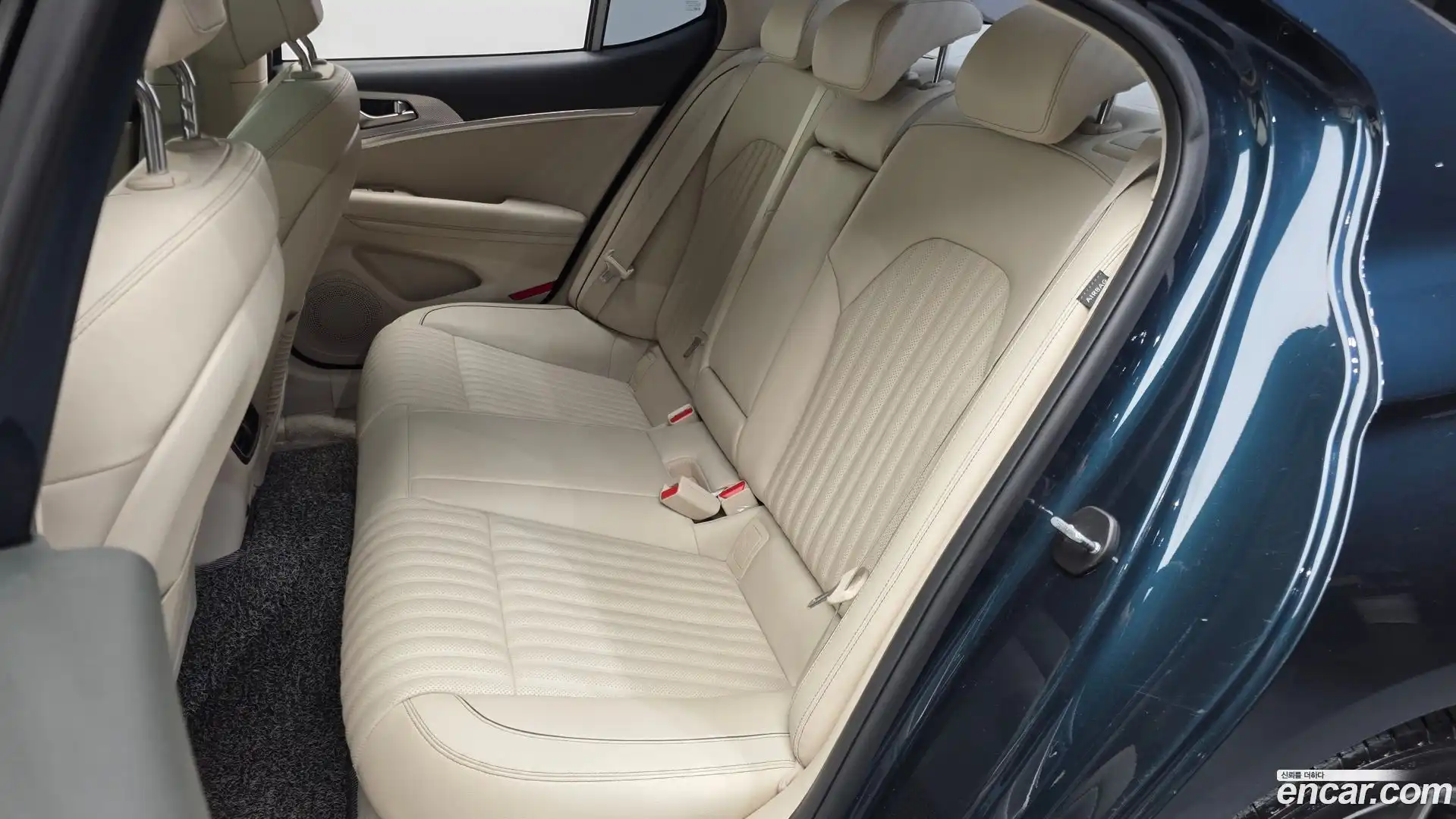 G70 Genesis 2021.11-INNER-036