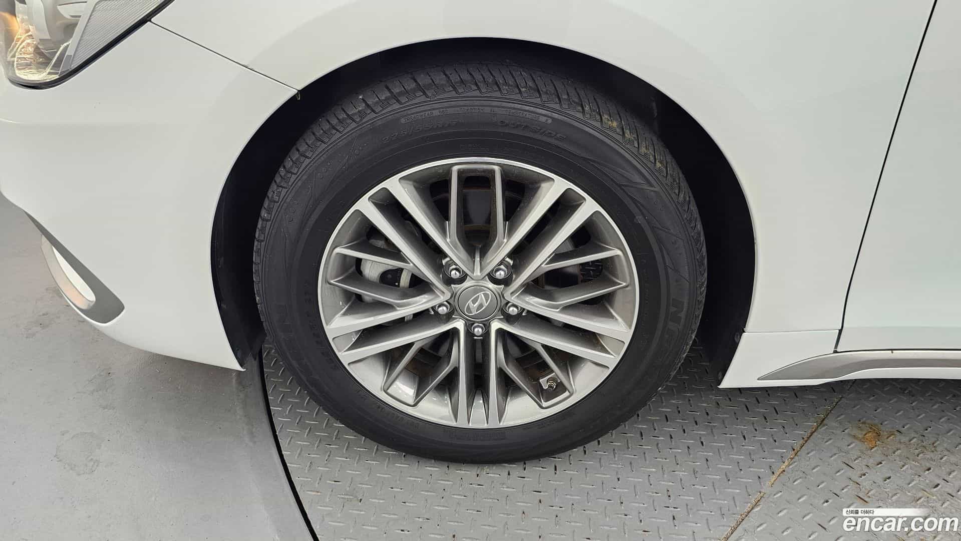 Grandeur Hyundai 2019.7-OUTER-005
