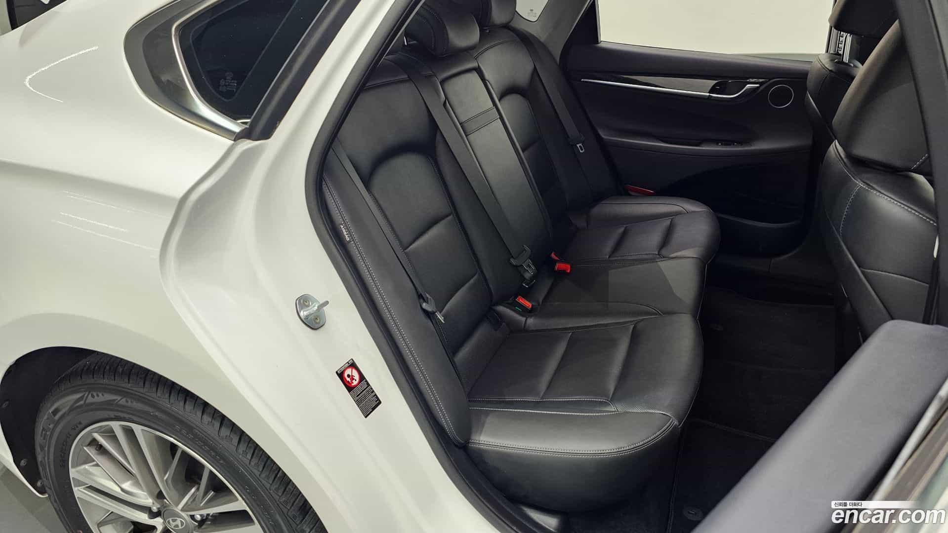 Grandeur Hyundai 2019.7-OPTION-015