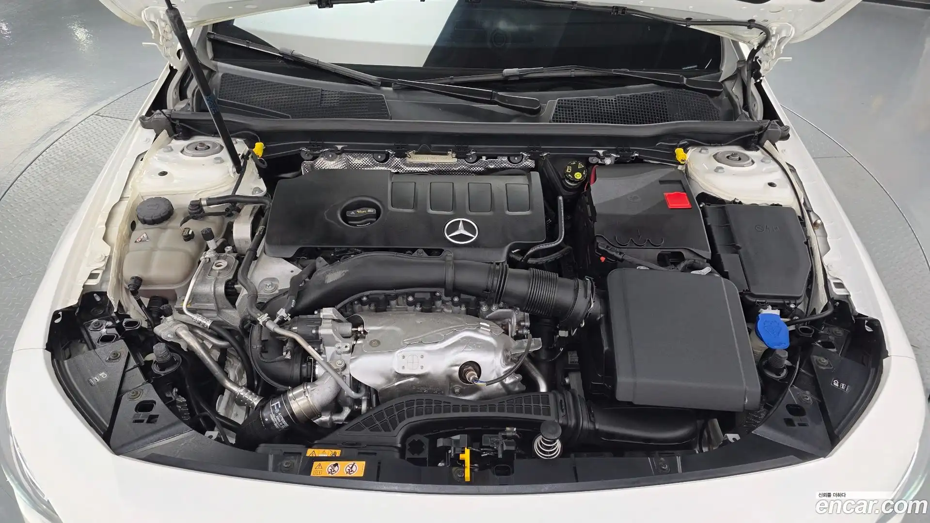 CLA-Class Mercedes-Benz 2021.5-OUTER-006