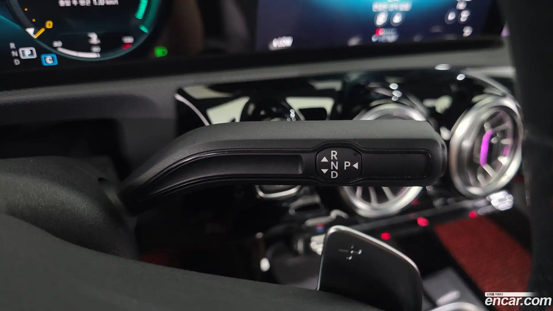 CLA-Class Mercedes-Benz 2021.5-INNER-009