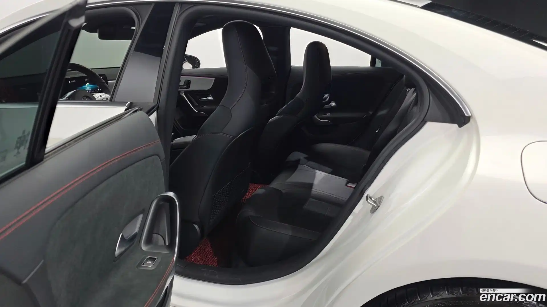 CLA-Class Mercedes-Benz 2021.5-OPTION-015