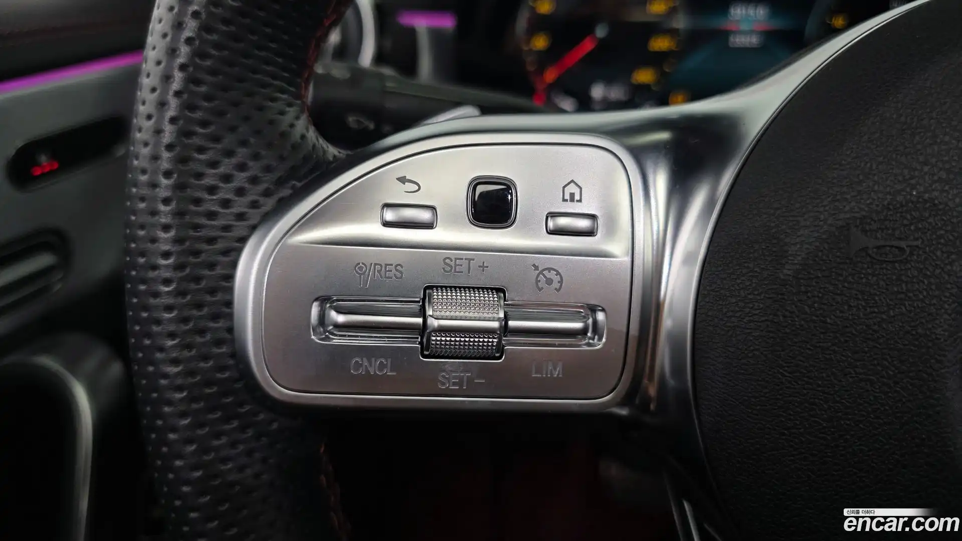 CLA-Class Mercedes-Benz 2021.5-OPTION-022