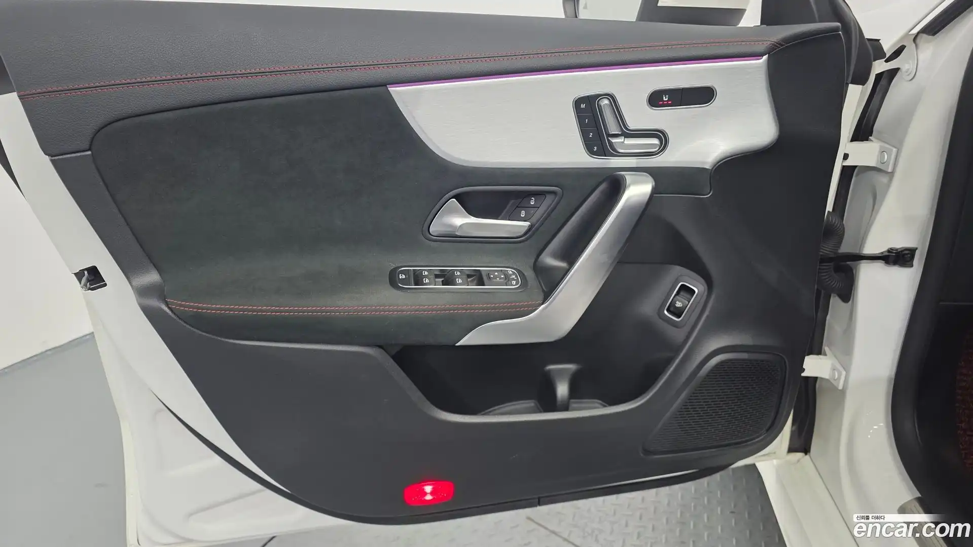CLA-Class Mercedes-Benz 2021.5-INNER-034