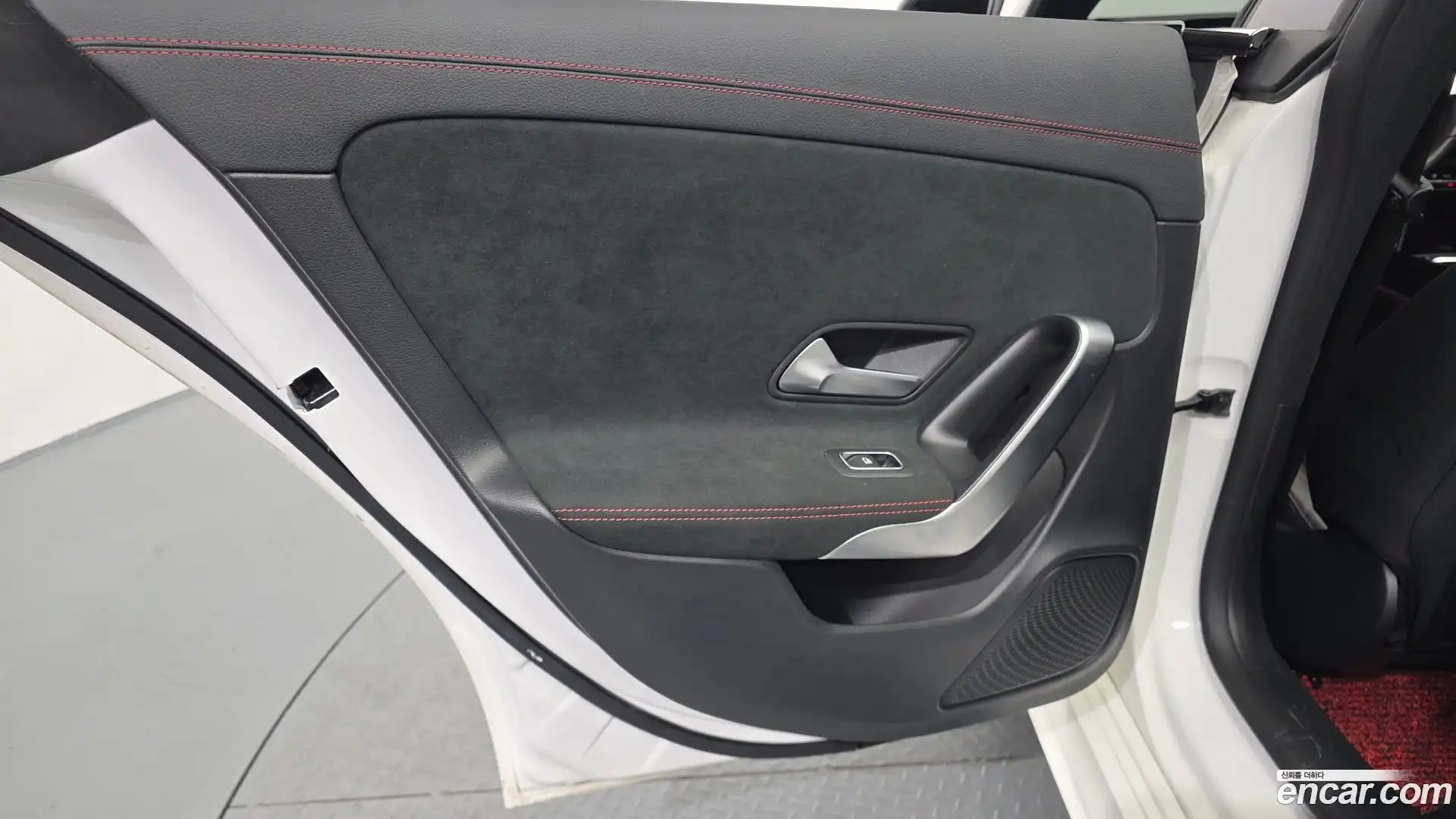 CLA-Class Mercedes-Benz 2021.5-INNER-035
