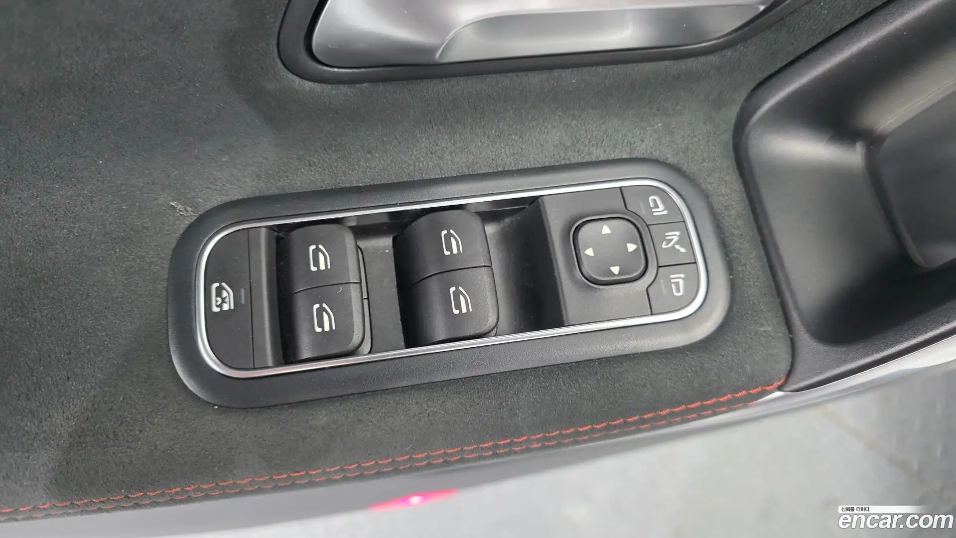 CLA-Class Mercedes-Benz 2021.5-OPTION-043