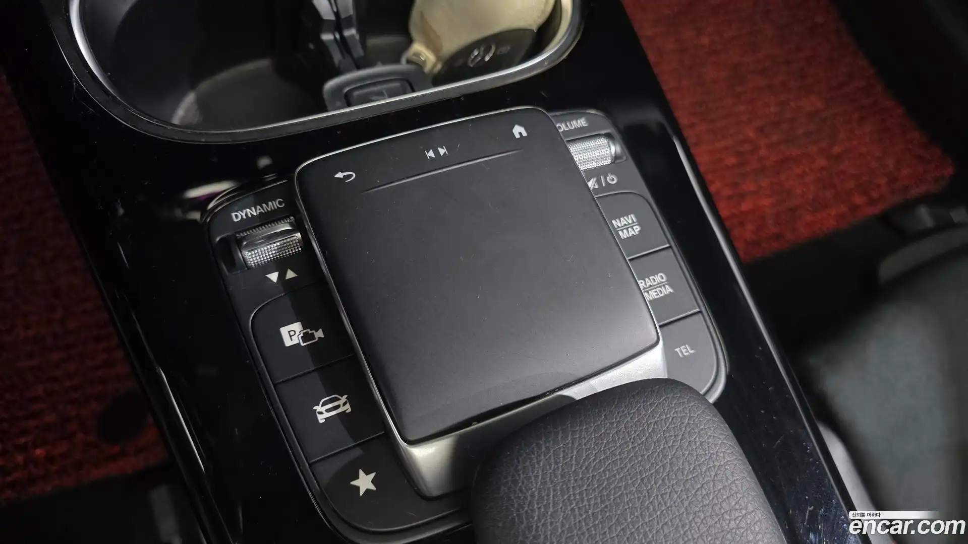 CLA-Class Mercedes-Benz 2021.5-OPTION-044