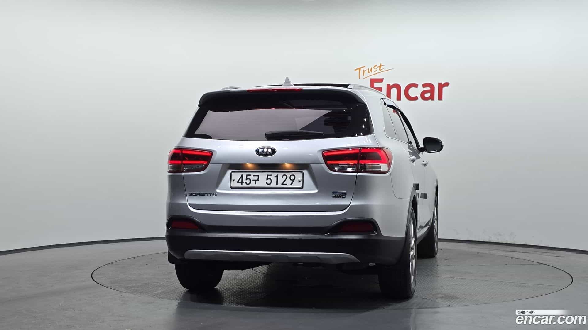Sorento Kia 2015.0-OUTER-004