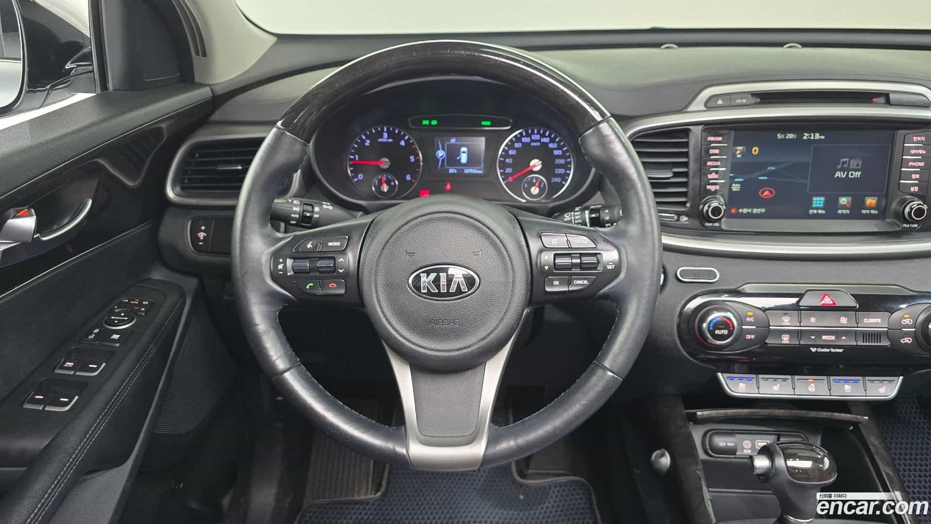 Sorento Kia 2015.0-OPTION-017