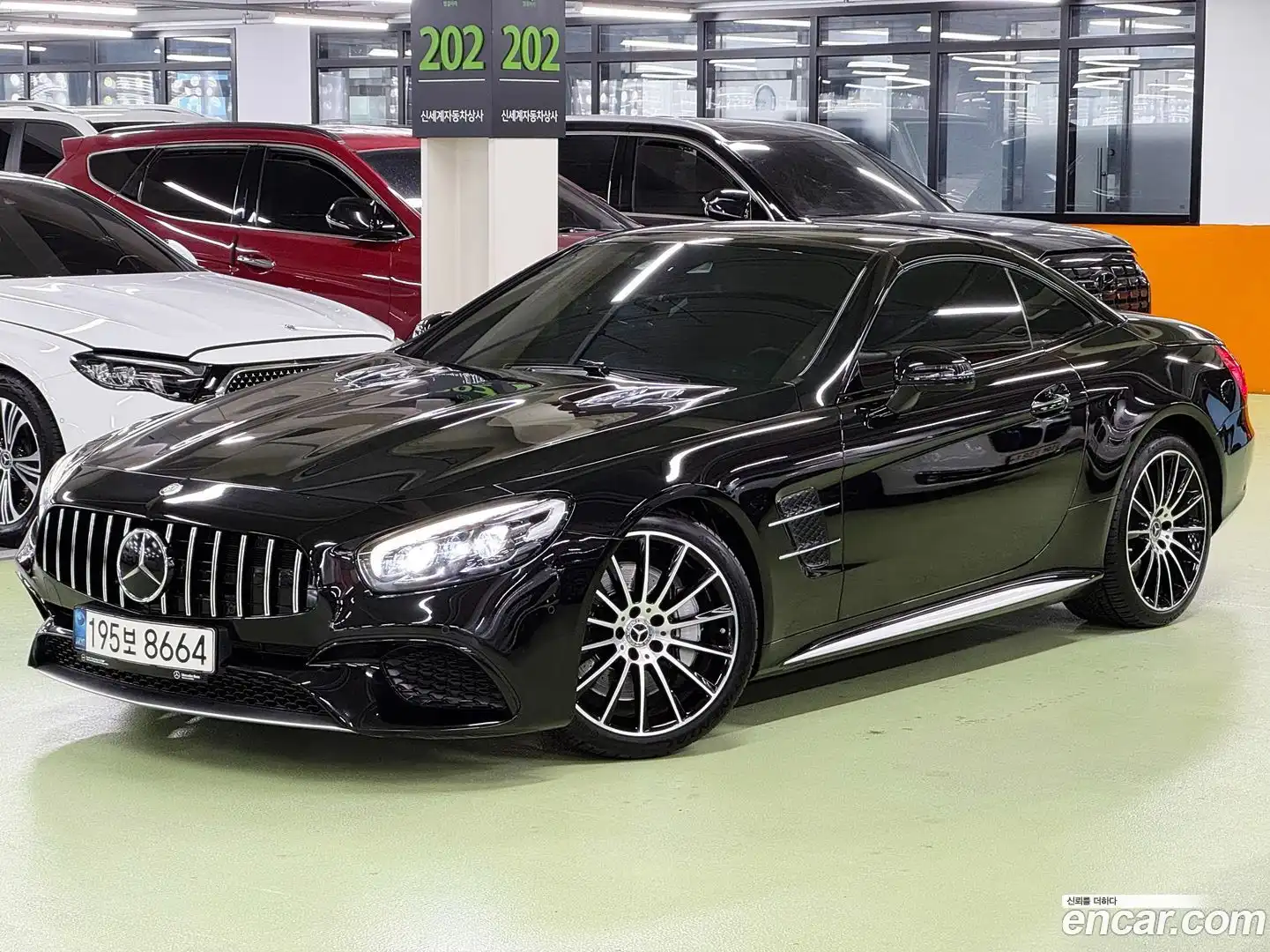 SL-Class Mercedes-Benz 2017.4-OUTER-005