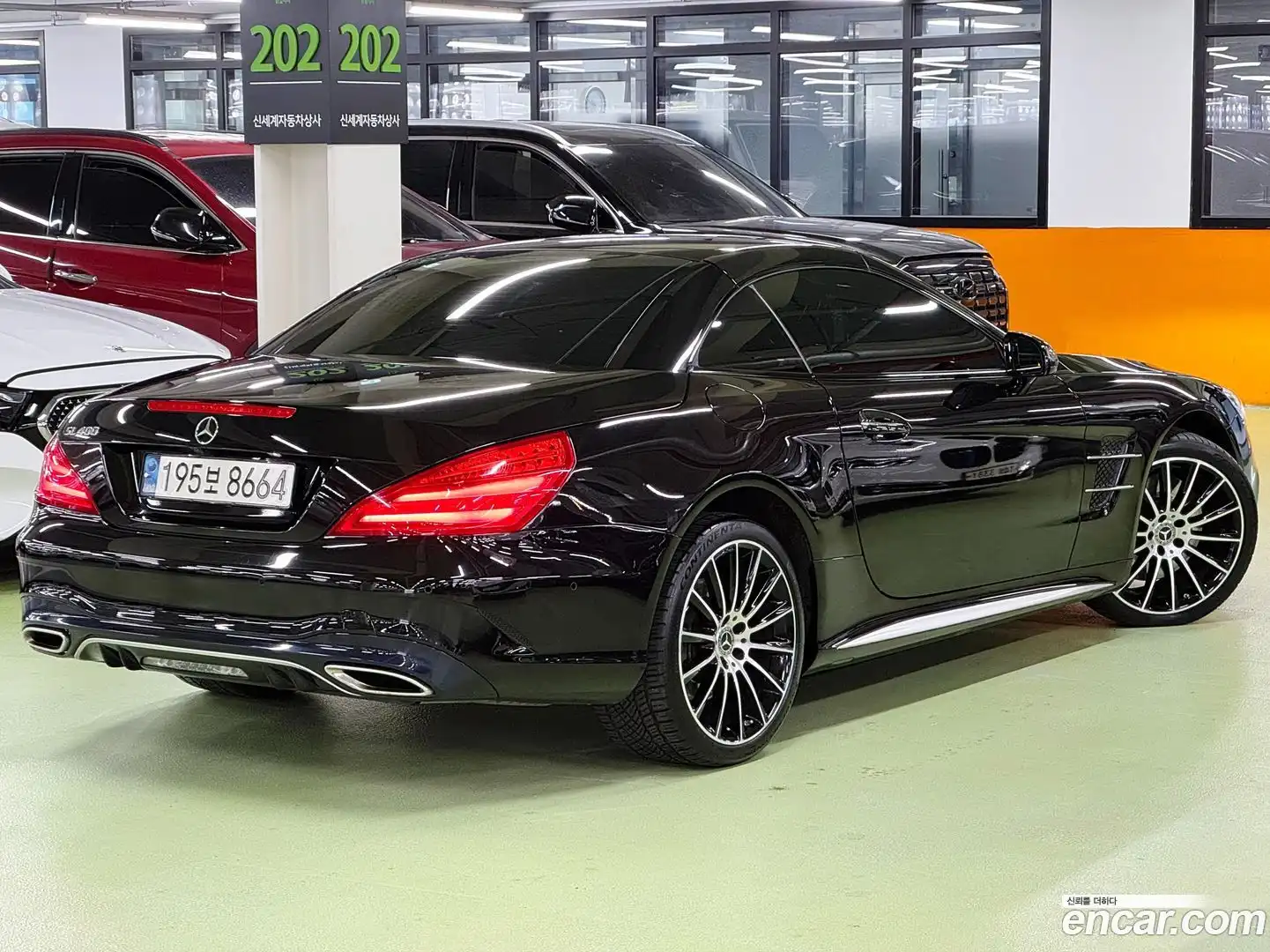 SL-Class Mercedes-Benz 2017.4-OUTER-006
