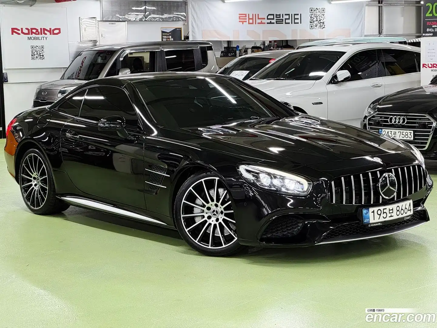 SL-Class Mercedes-Benz 2017.4-INNER-008