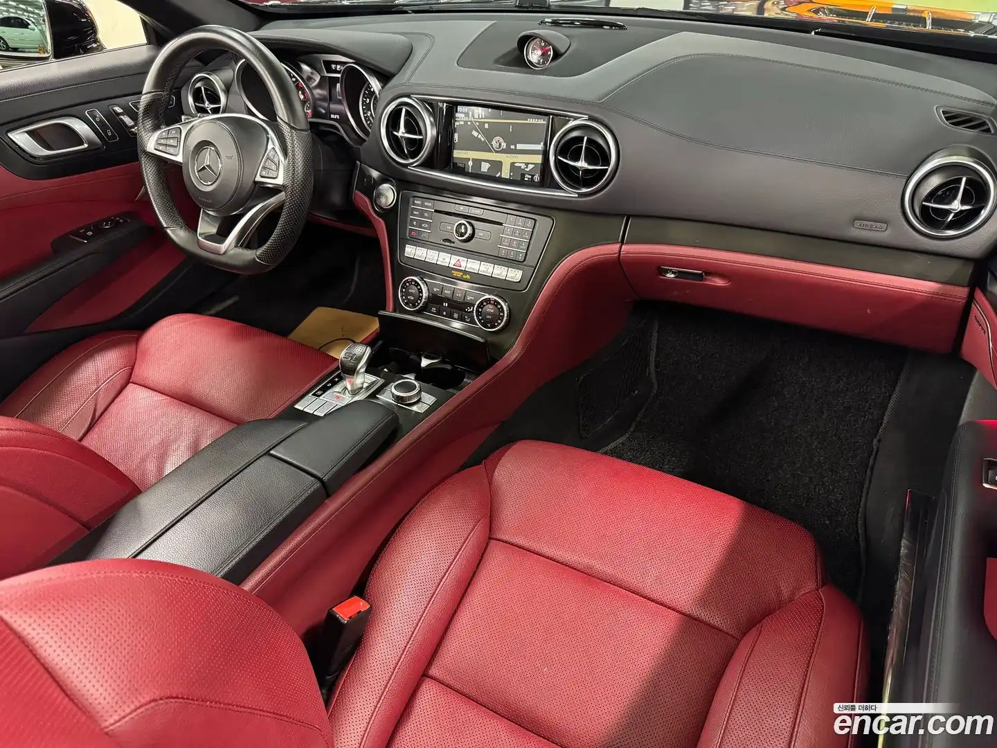 SL-Class Mercedes-Benz 2017.4-OPTION-015