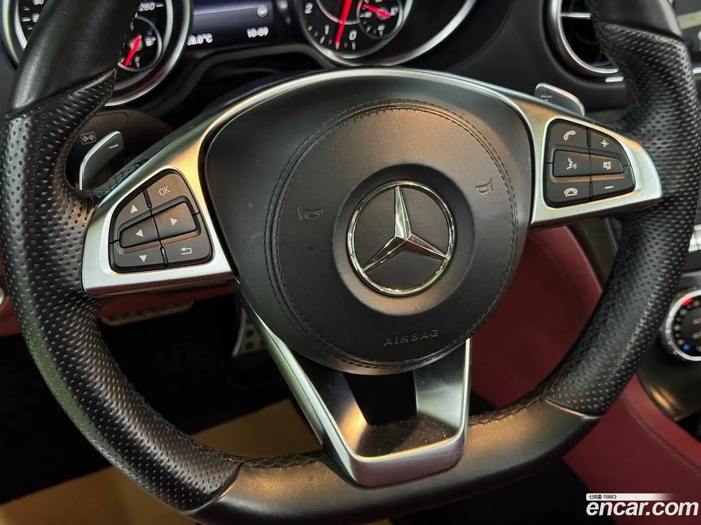 SL-Class Mercedes-Benz 2017.4-OPTION-018