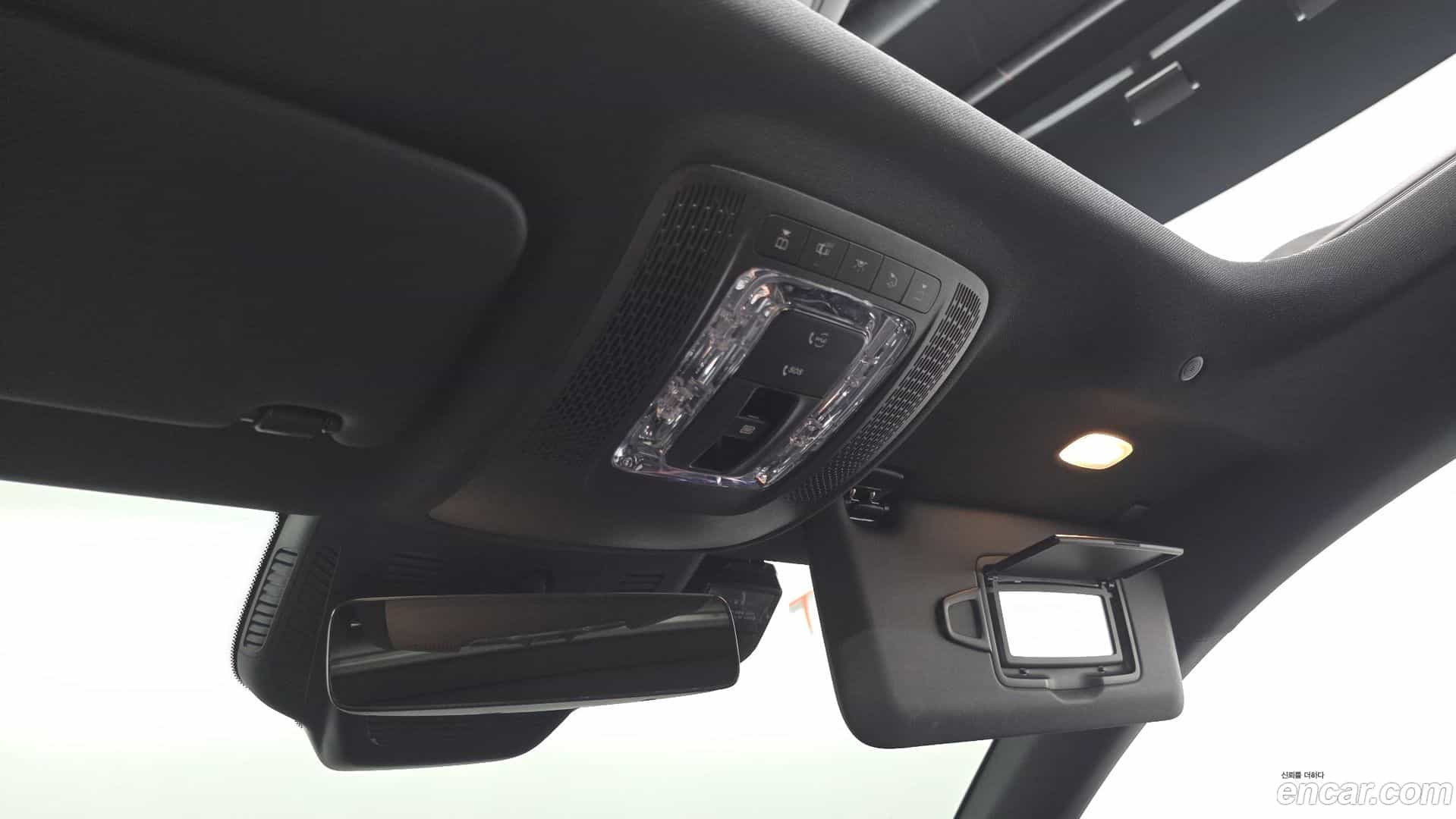 CLA-Class Mercedes-Benz 2021.6-OPTION-023