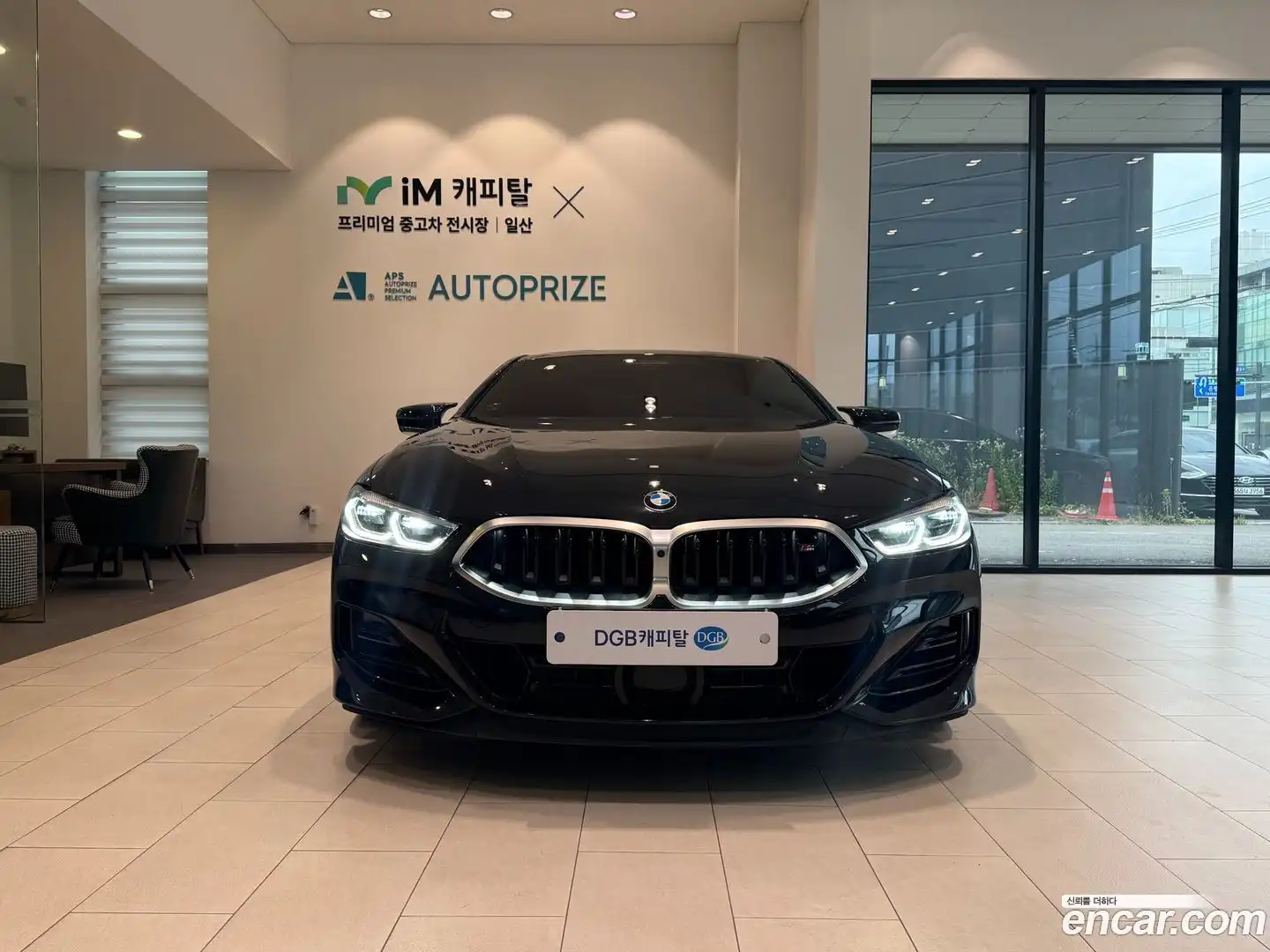 8-Series BMW 2023.8-OUTER-003