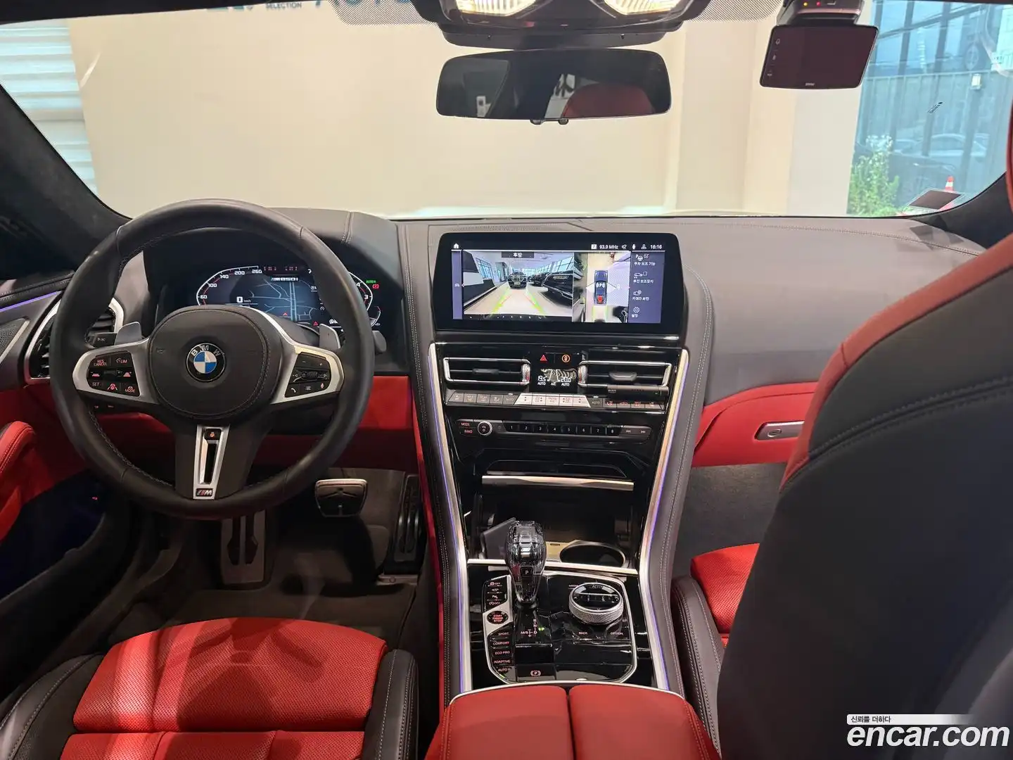 8-Series BMW 2023.8-INNER-007
