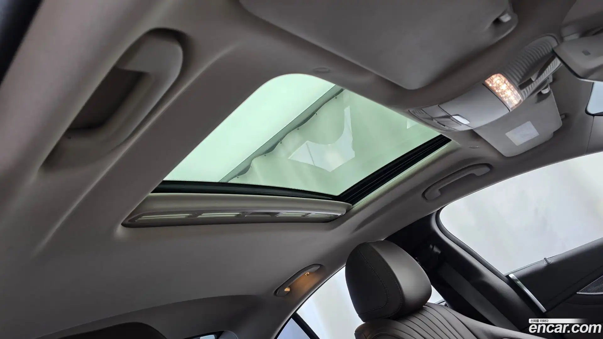 CLS-Class Mercedes-Benz 2020.4-OPTION-020