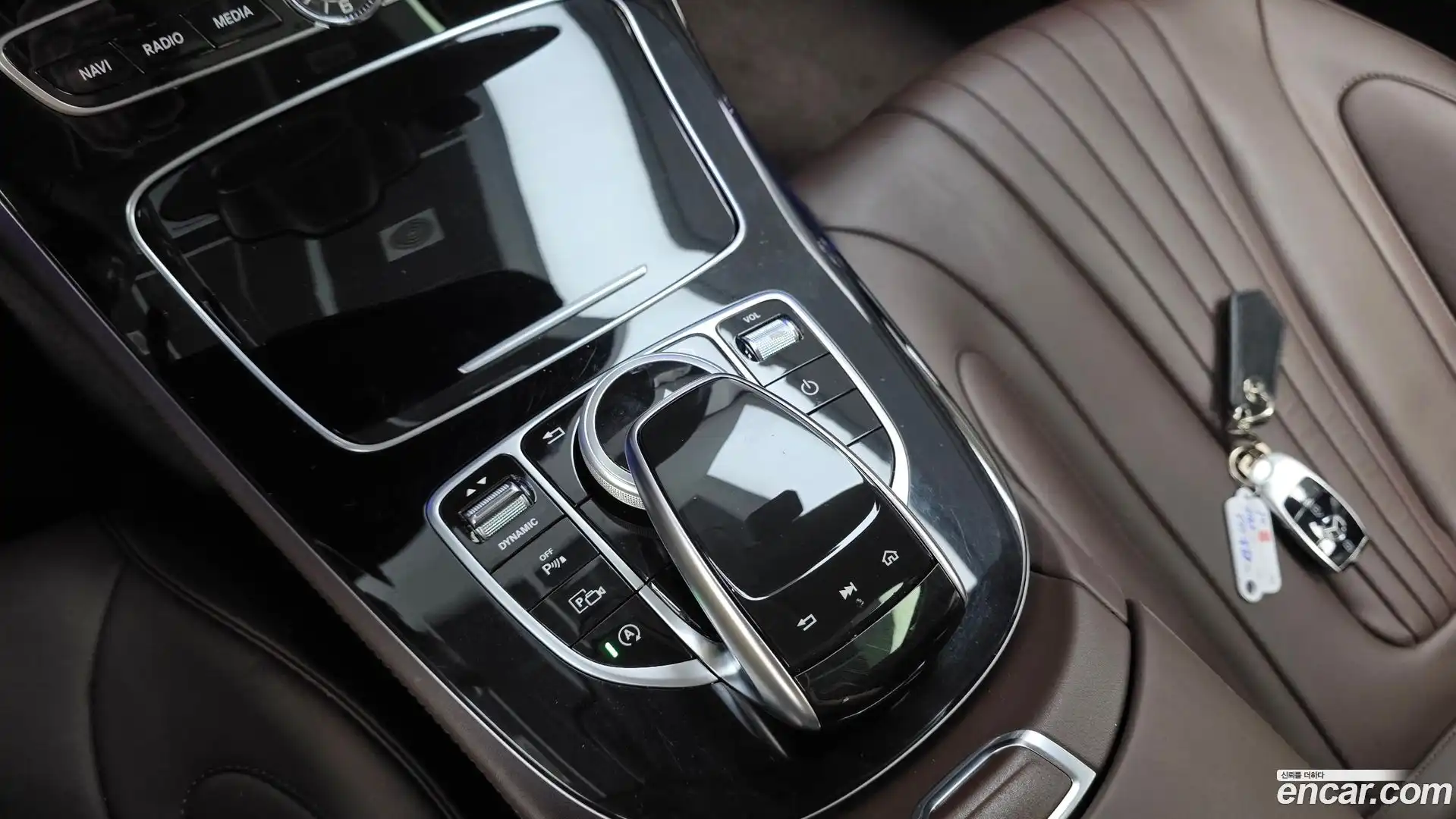 CLS-Class Mercedes-Benz 2020.4-OPTION-022