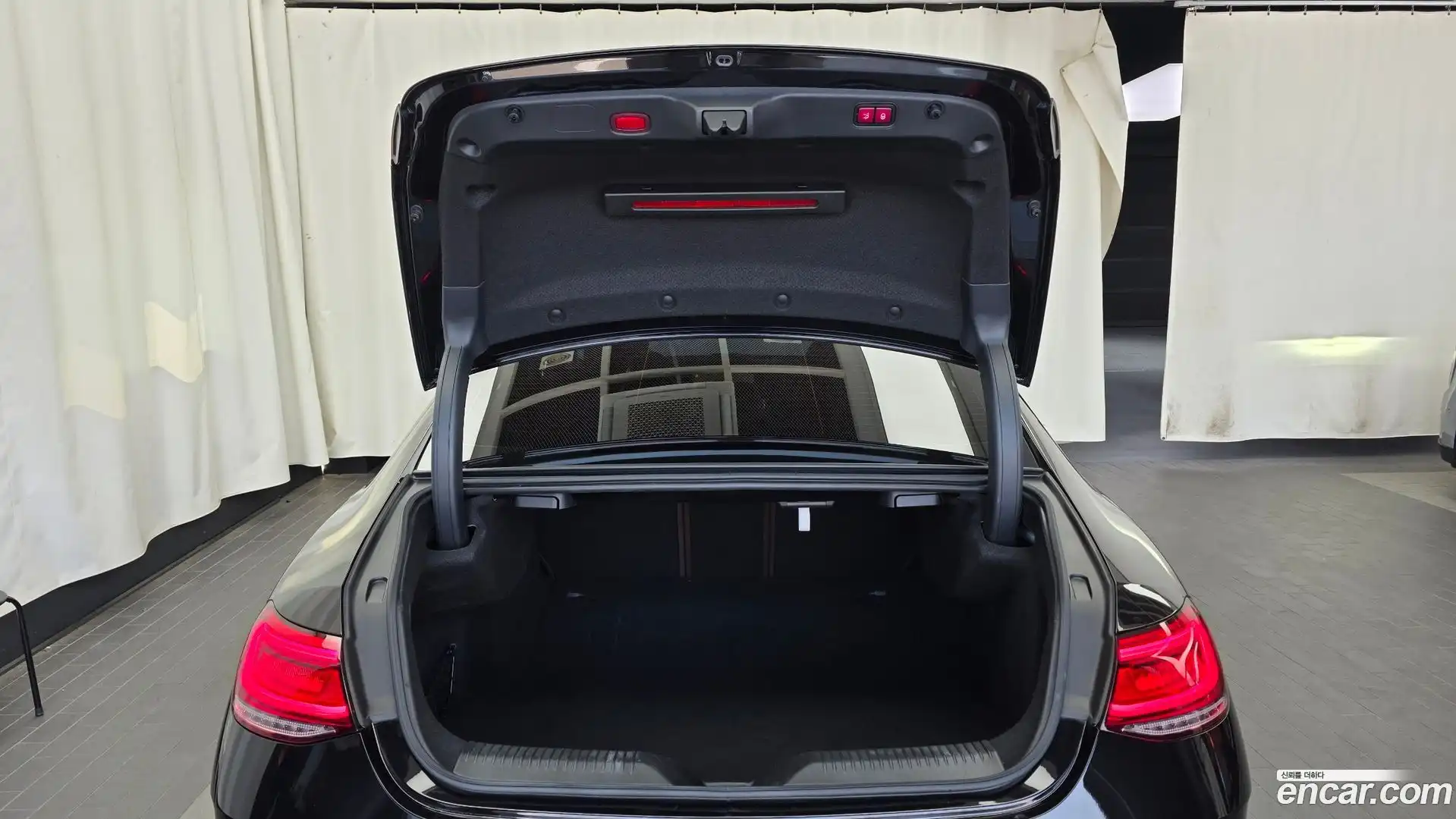 CLS-Class Mercedes-Benz 2020.4-OPTION-024