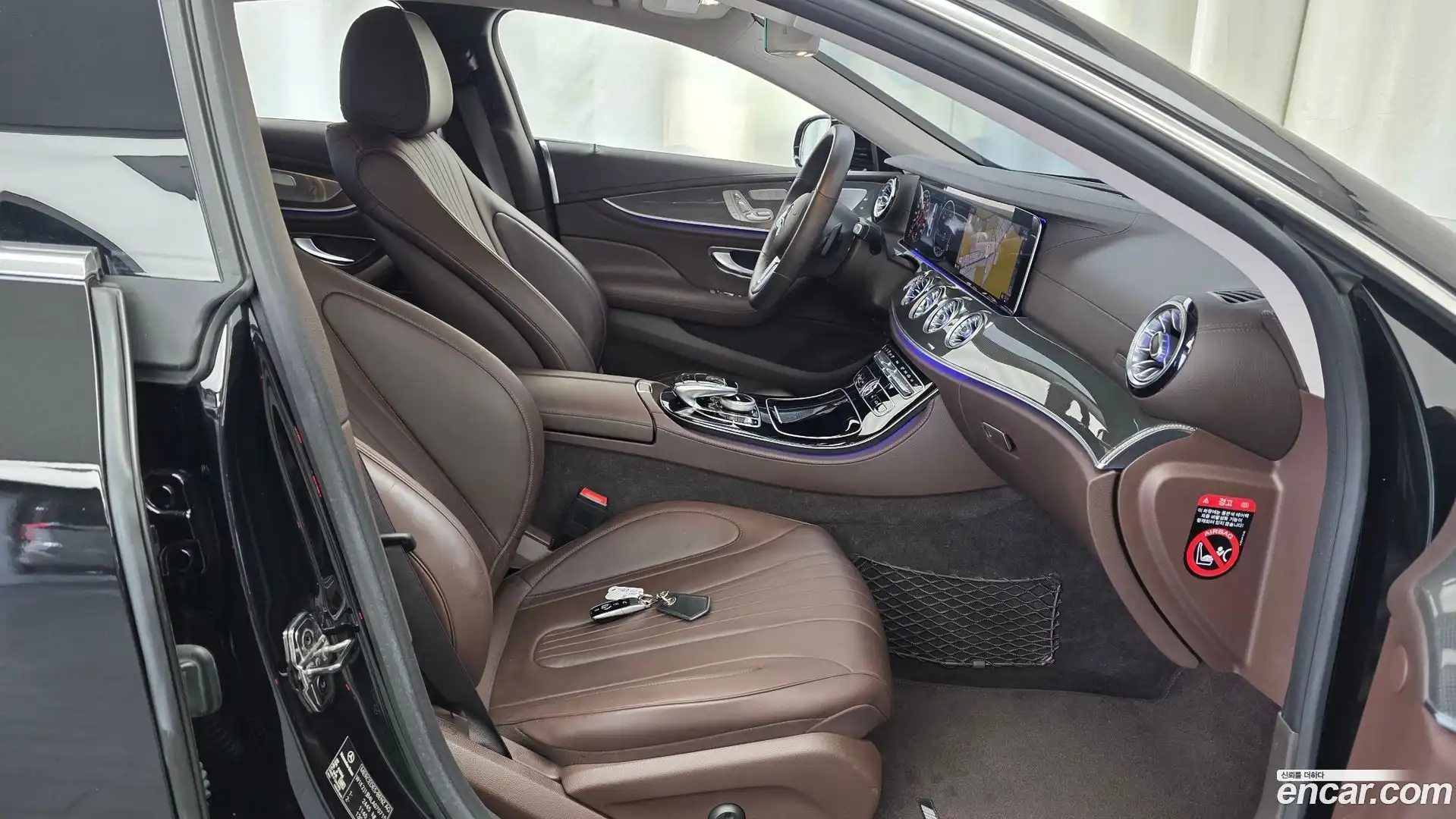 CLS-Class Mercedes-Benz 2020.4-INNER-036