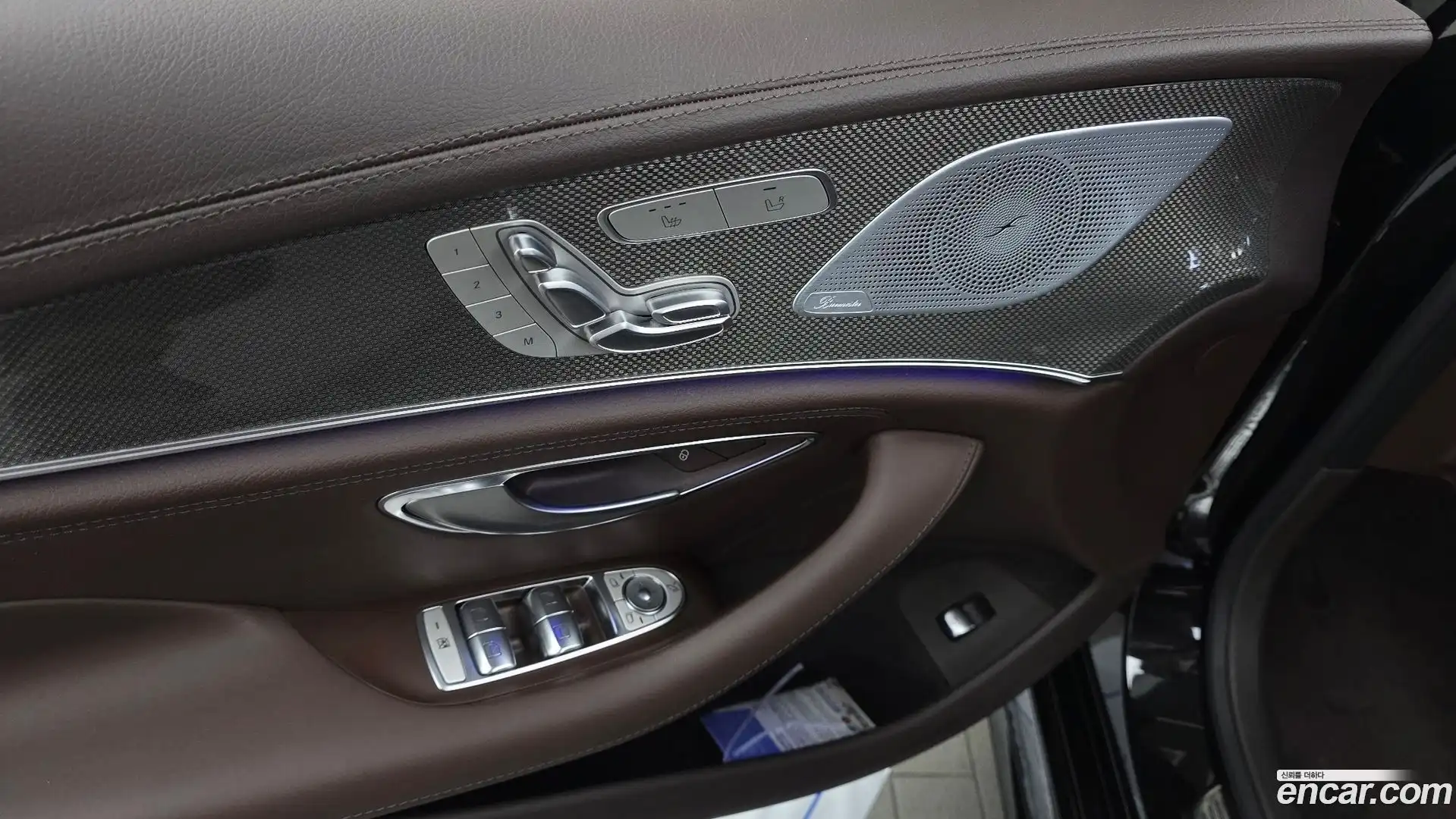 CLS-Class Mercedes-Benz 2020.4-OPTION-041