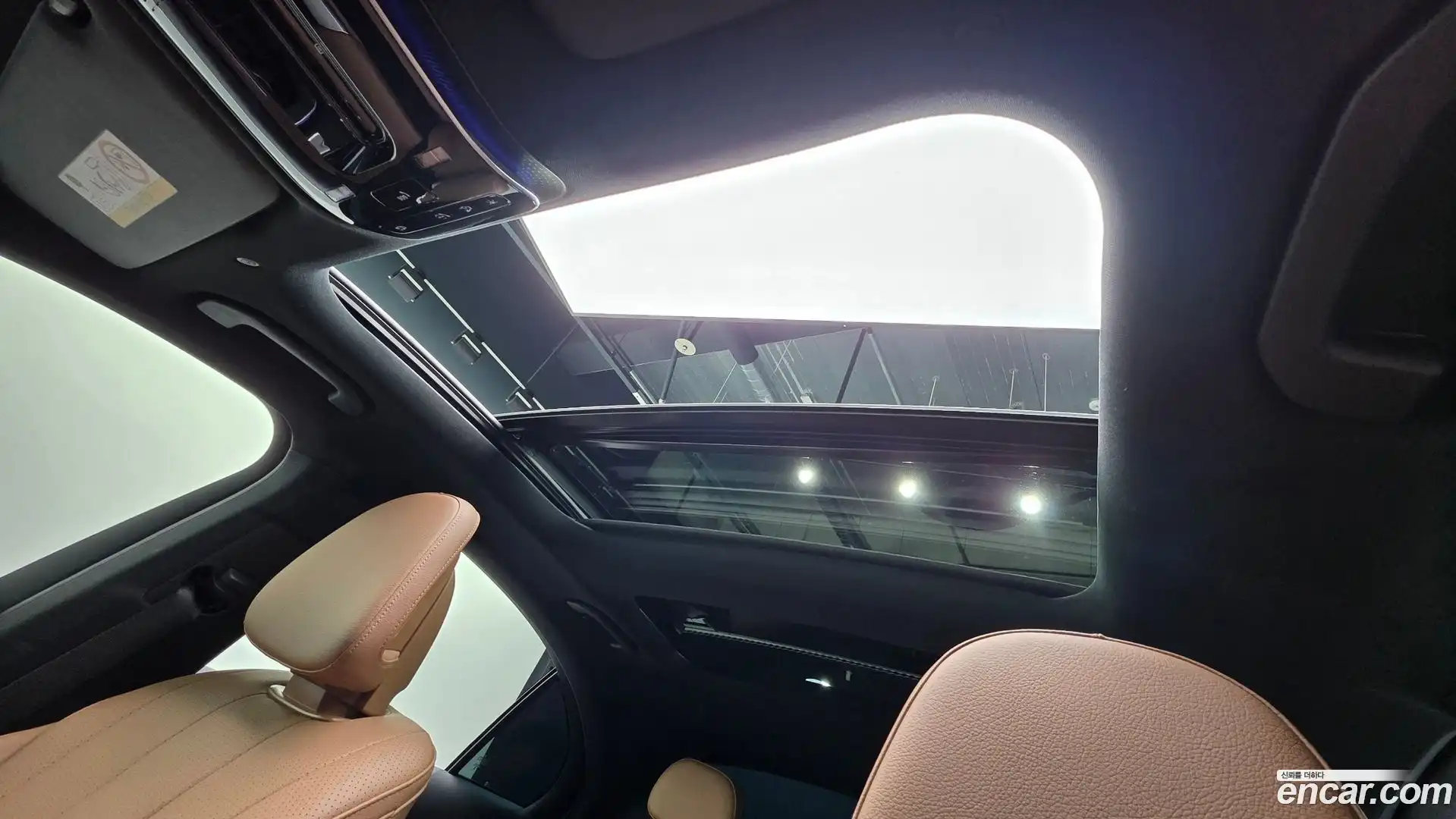 E-Class Mercedes-Benz 2025.1-OPTION-044