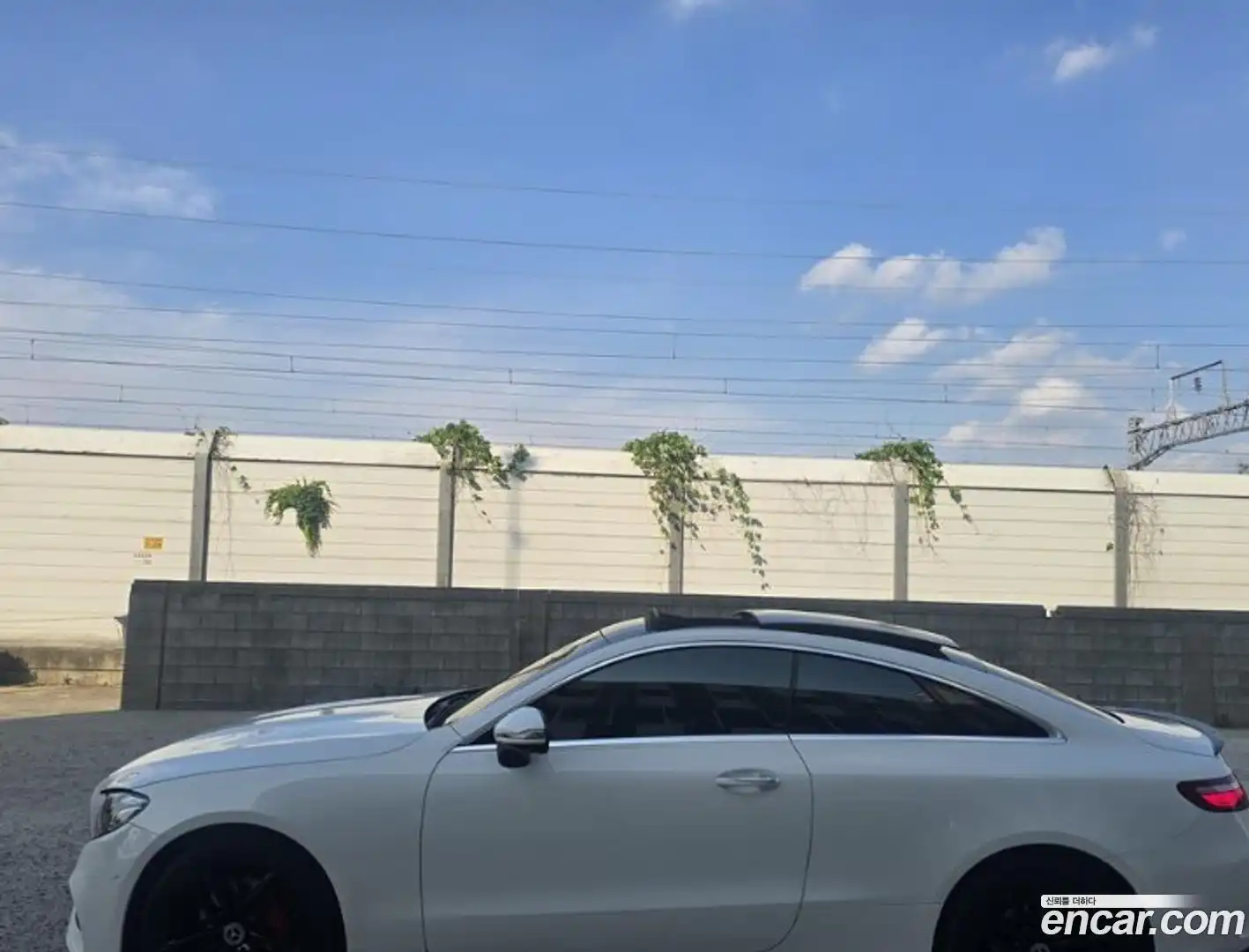 E-Class Mercedes-Benz 2017.11-OUTER-002