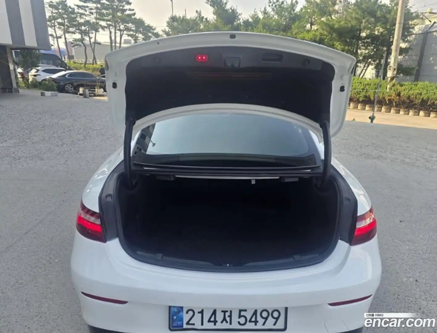 E-Class Mercedes-Benz 2017.11-OUTER-005