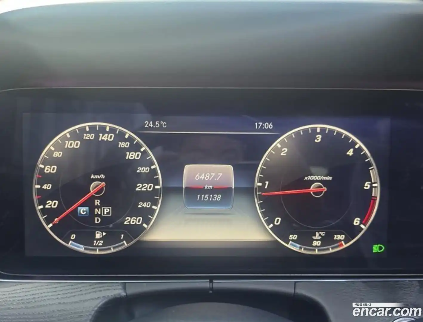 E-Class Mercedes-Benz 2017.11-OPTION-015