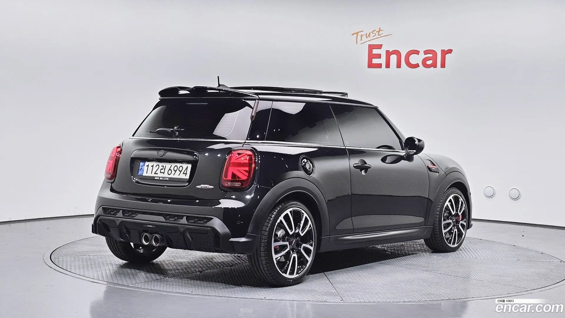 Main__Slider__Photo:Cooper Mini 2023.11-1