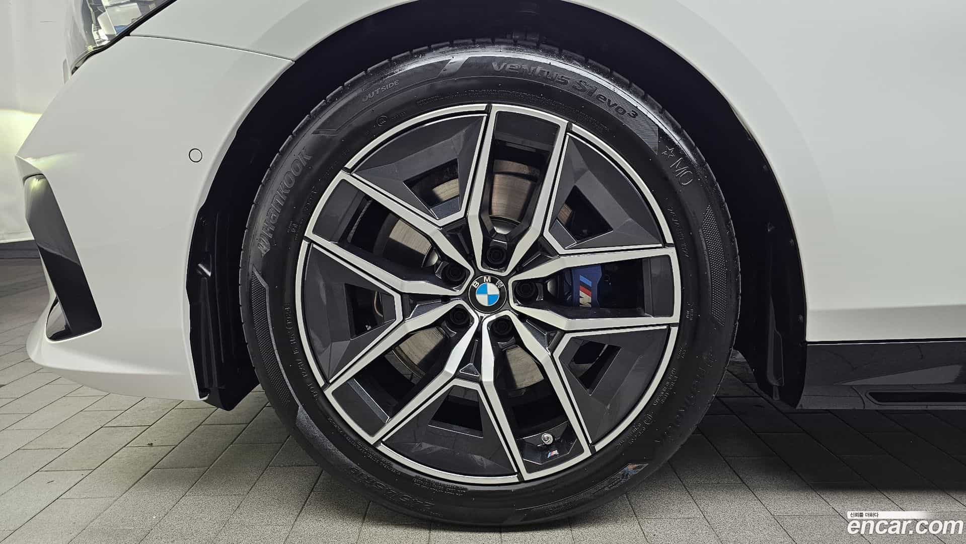 5-Series BMW 2025.1-OUTER-005