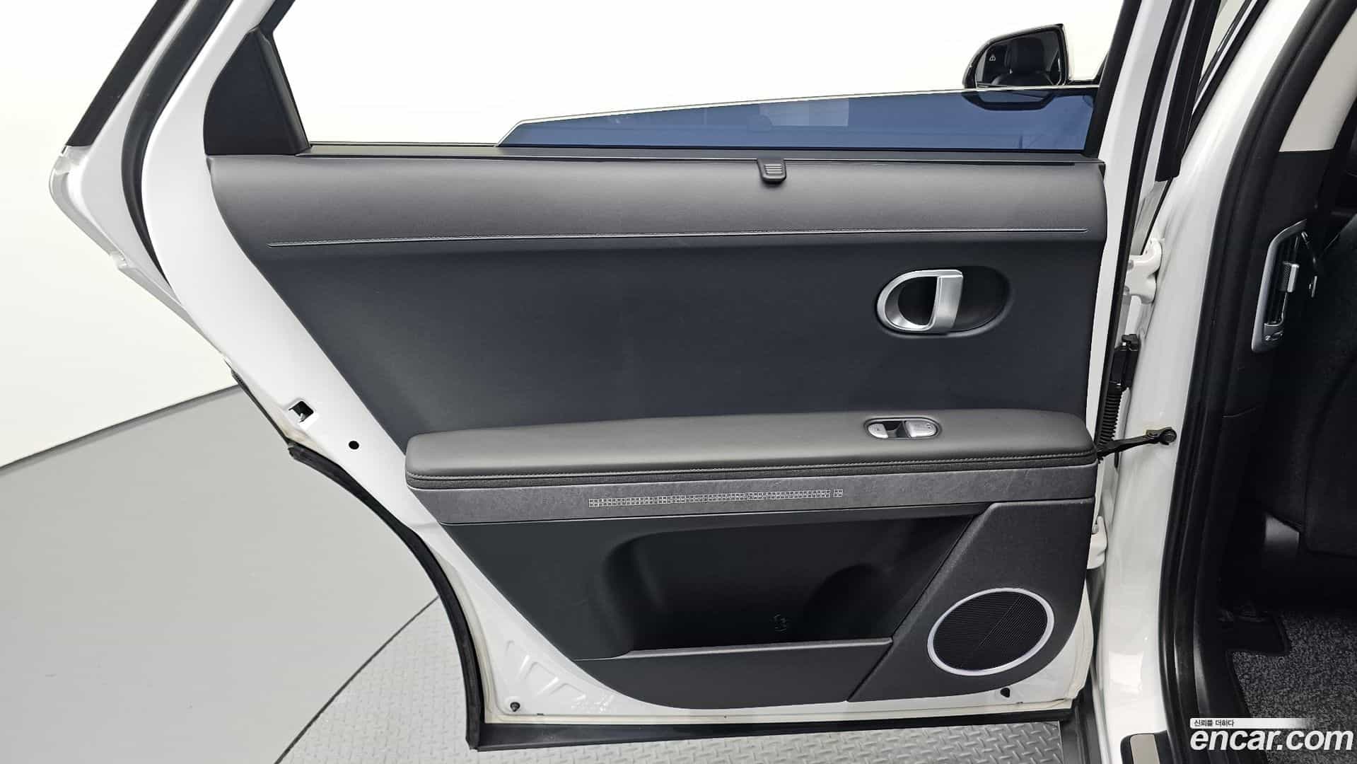 Ioniq5 Hyundai 2021.6-INNER-035