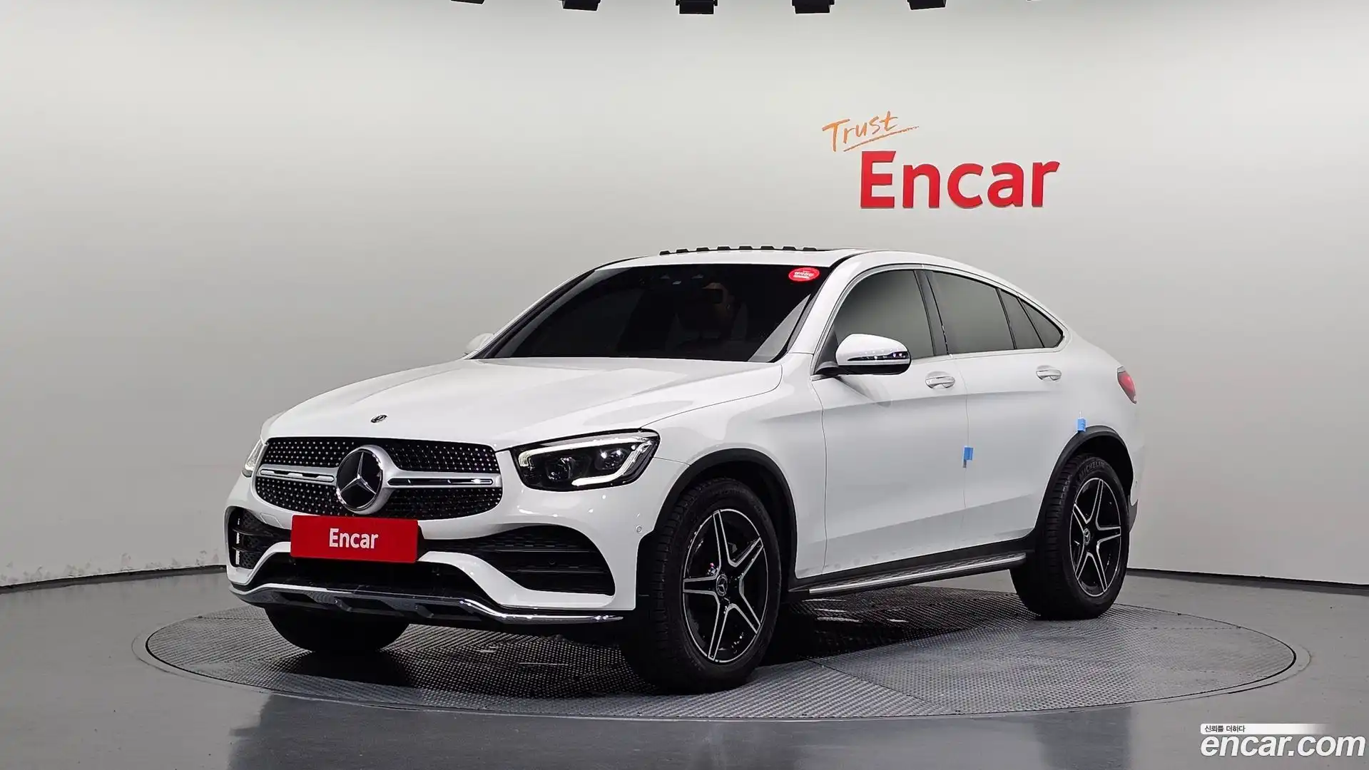 GLC-Class Mercedes-Benz 2020.3-OUTER-001